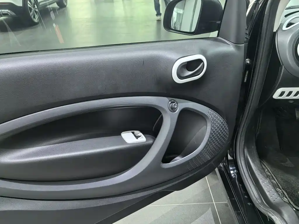 Smart fortwo 2018 1.0L 52 V