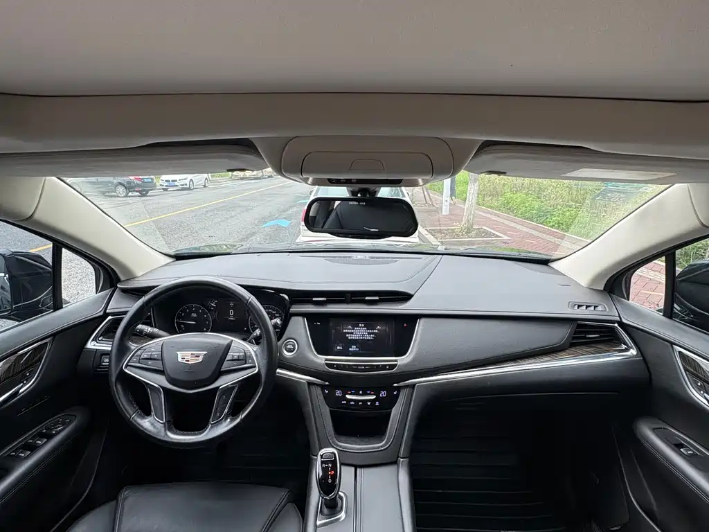 Cadillac XT5 2018 28T Luxury
