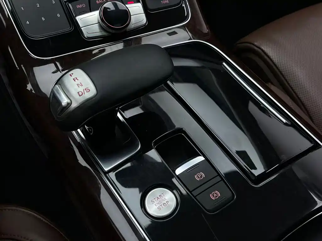Audi A8 — миниатюра 13