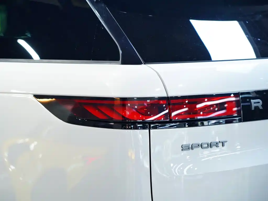 Land Rover Sport — миниатюра 8