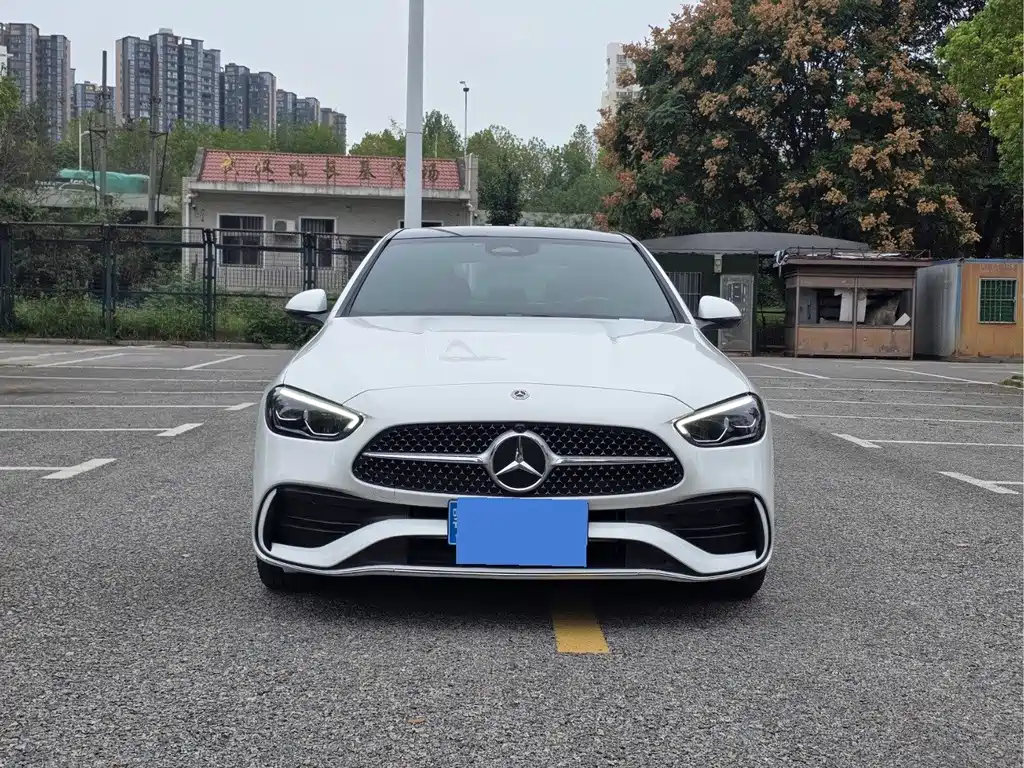 Mercedes-Benz C-Class — миниатюра 2