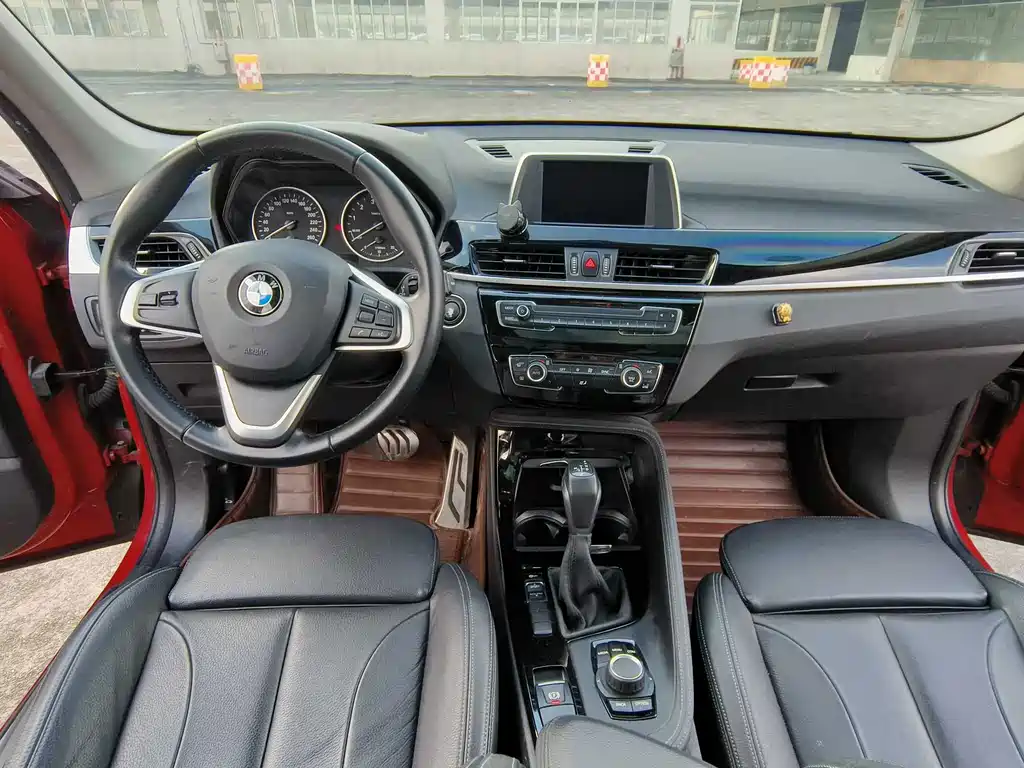 BMW X1 — миниатюра 7