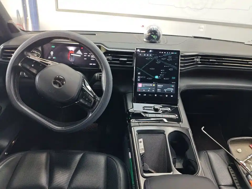 NIO ES8 — миниатюра 6