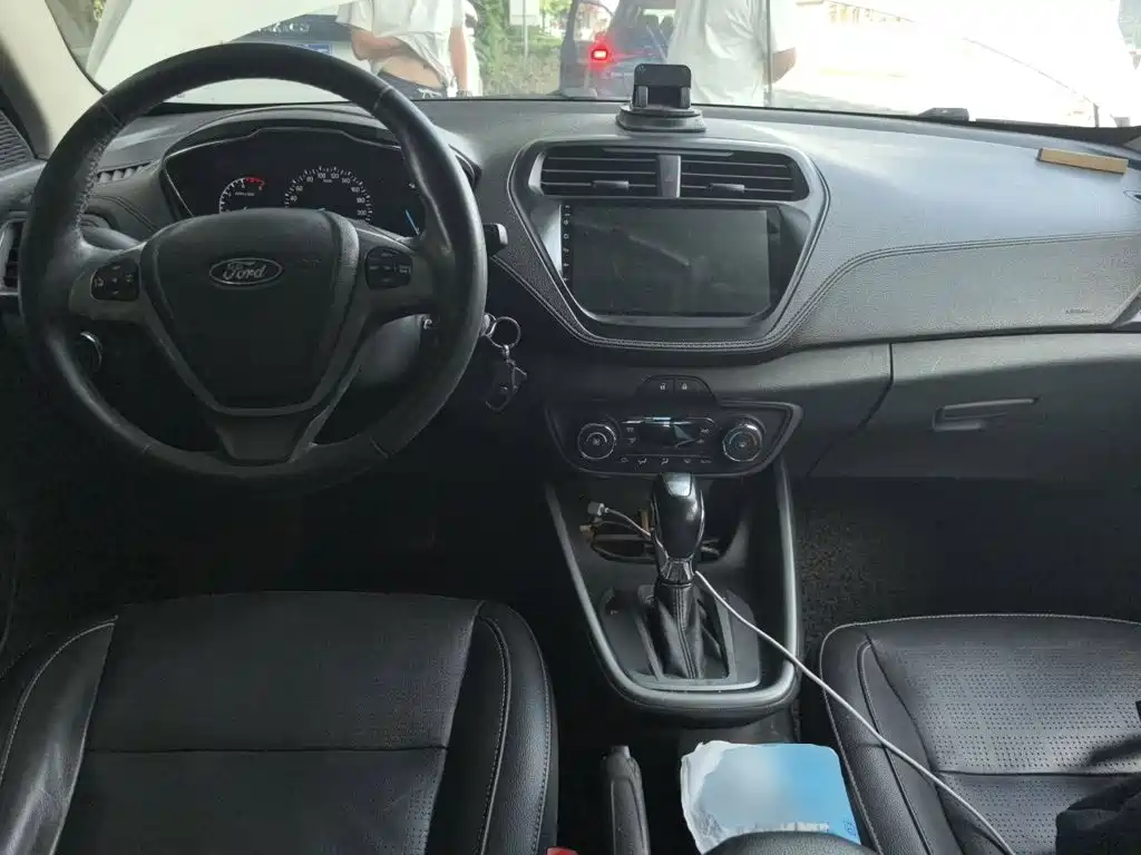 Ford Escort — миниатюра 5