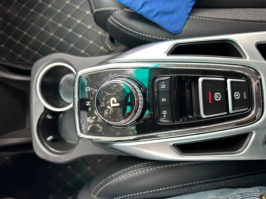 BAIC EX3 — миниатюра 22