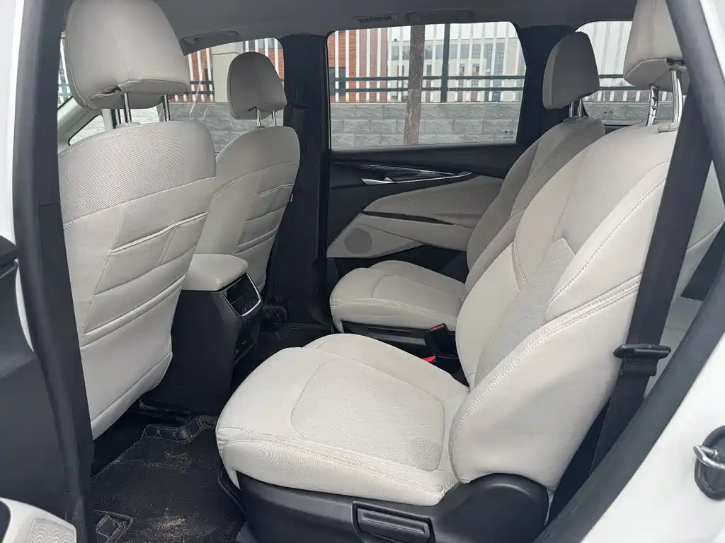 SAIC MAXUS CHASE G50