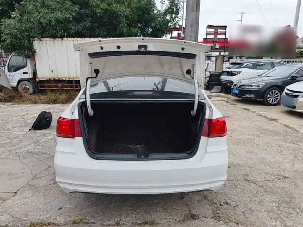 Volkswagen Santana — миниатюра 19