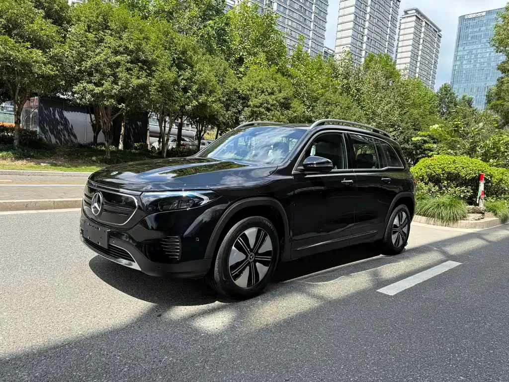 Mercedes-Benz EQB