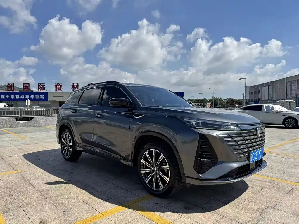 Changan CS75PLUS 2024 — фото 3