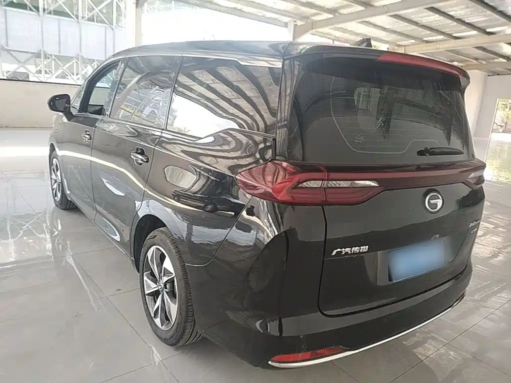 GAC Trumpchi M6 2023 — фото 4