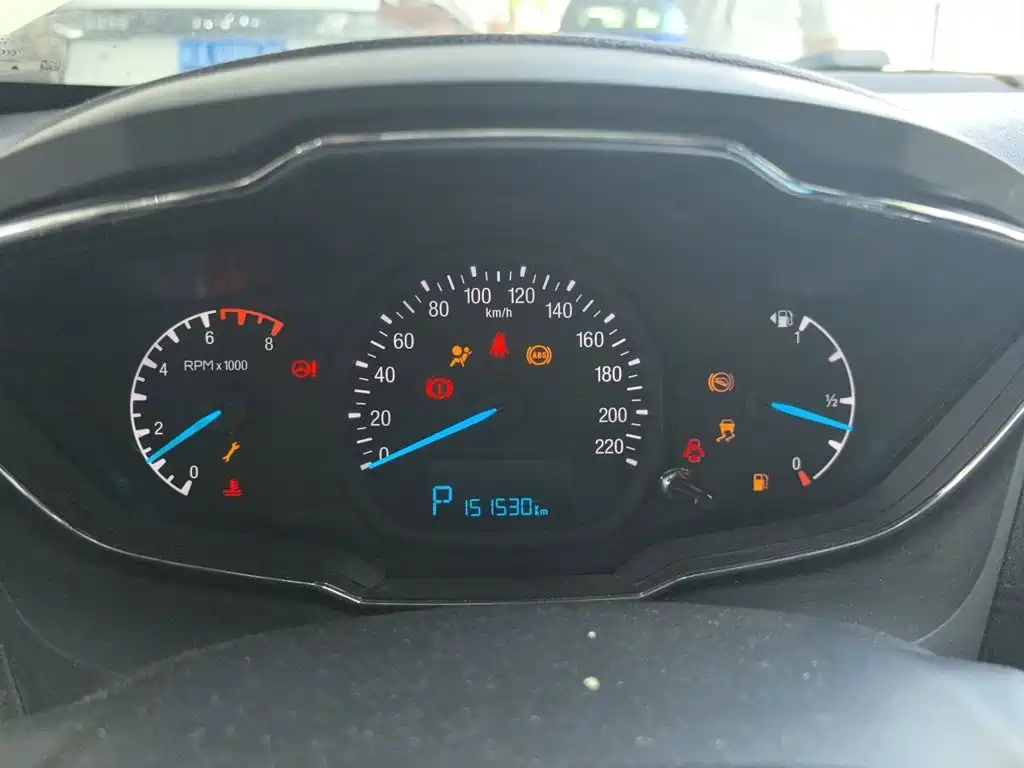 Ford Escort — миниатюра 7