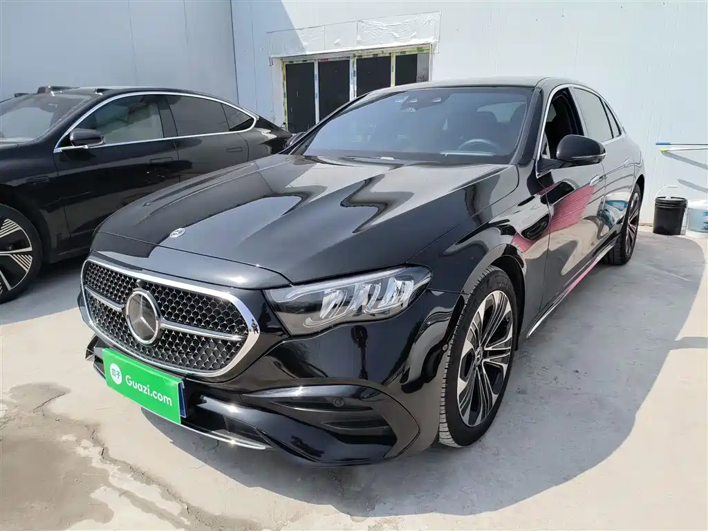 Mercedes-Benz E-Class 2024