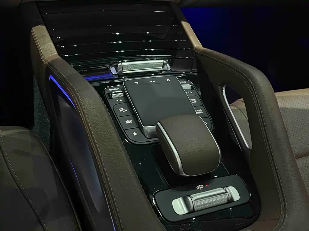 Mercedes-Benz GLE (Import) — миниатюра 18