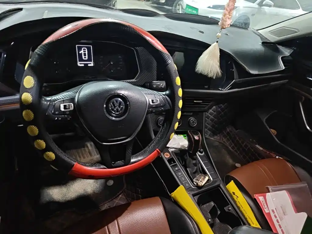 Volkswagen Sagitar — миниатюра 5