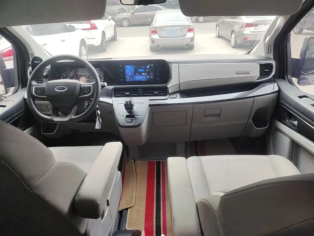 Ford Transit 2023 2.0T AT 7/8/9 мест