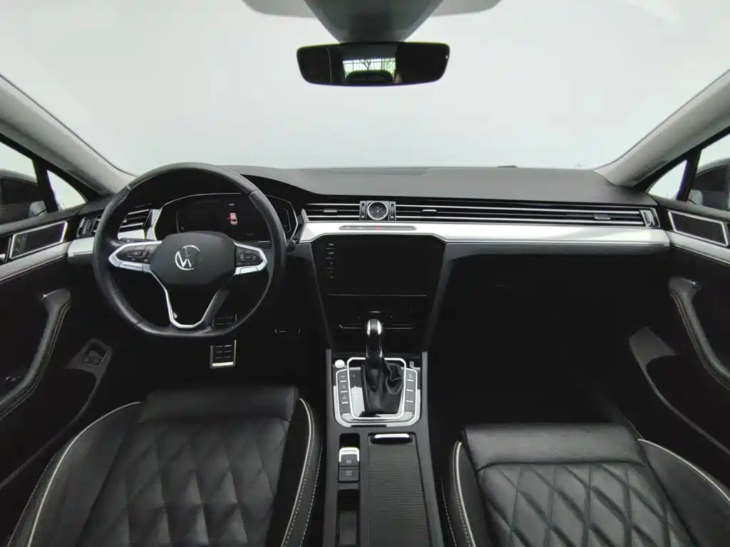 Volkswagen 迈腾 PHEV — миниатюра 5