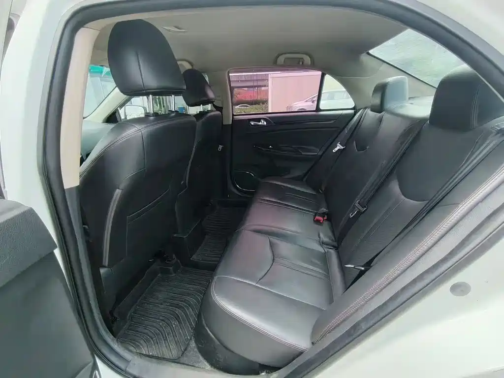 BYD e5 — миниатюра 9