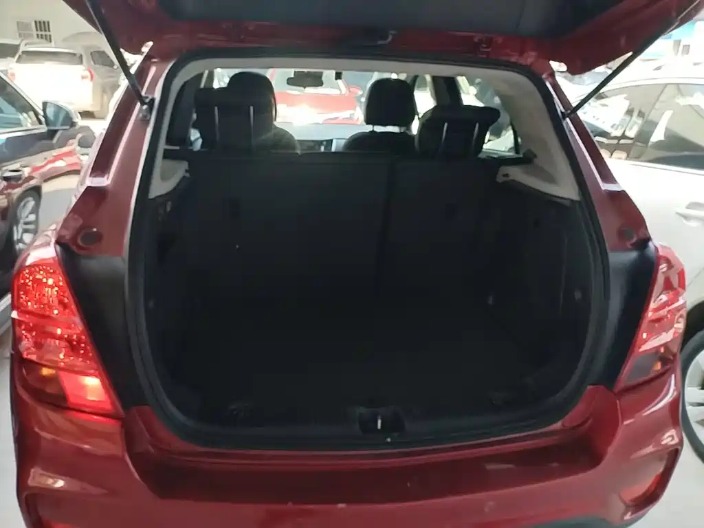 Chevrolet Trax — миниатюра 19