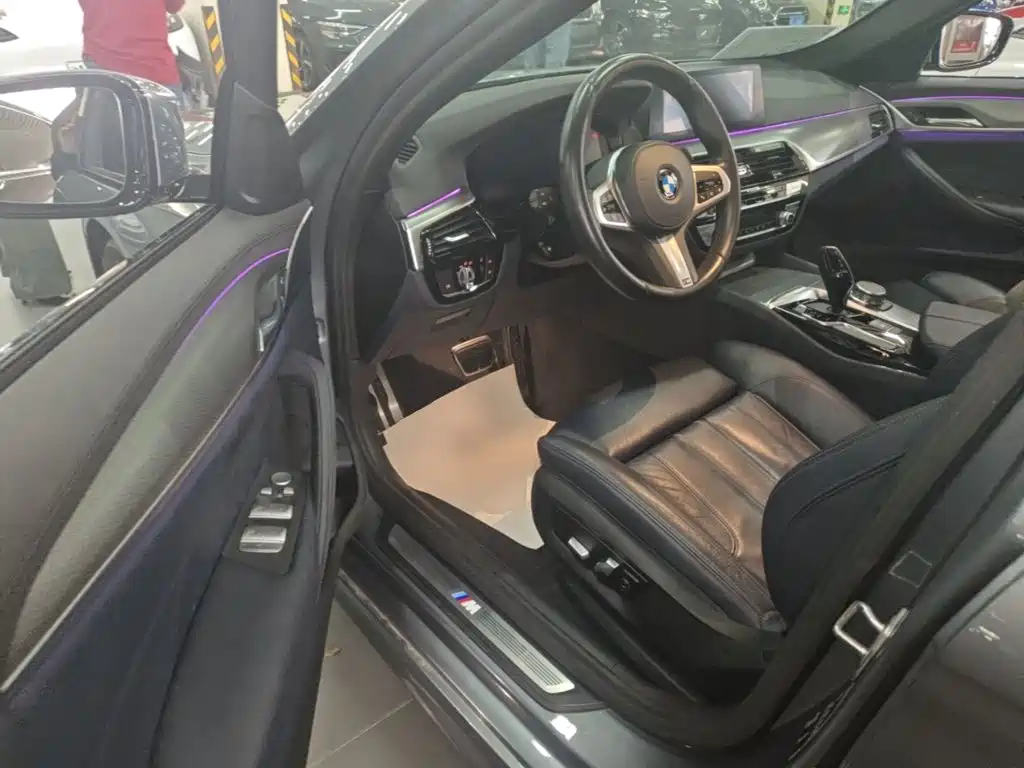 BMW 5 Series (Import) — миниатюра 16