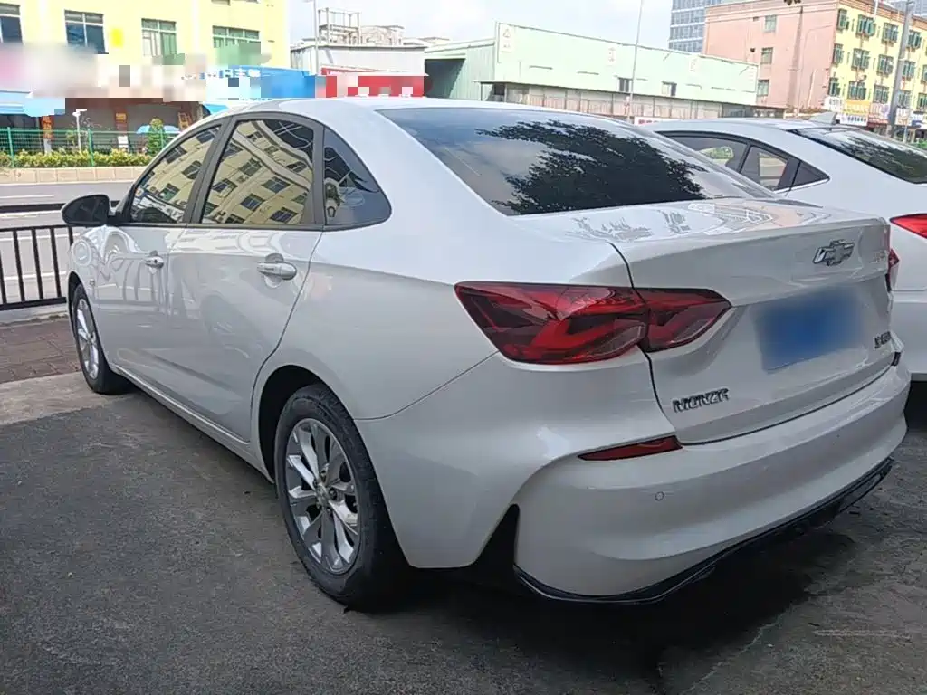Chevrolet Monza — миниатюра 5