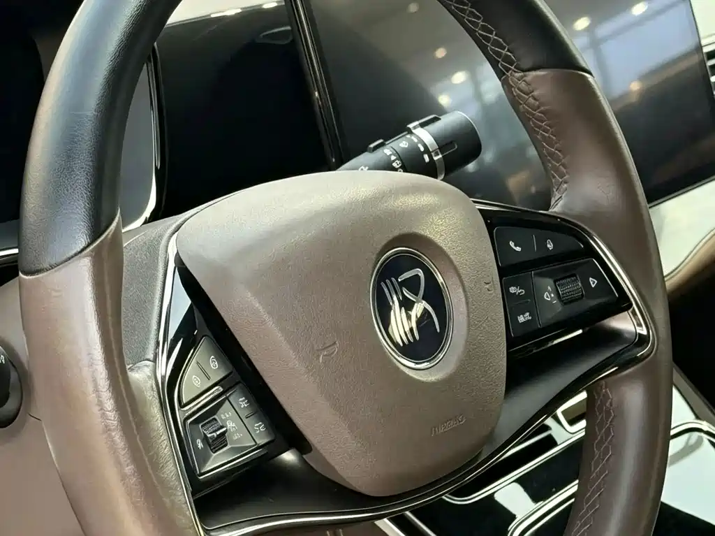 BYD Han — миниатюра 5