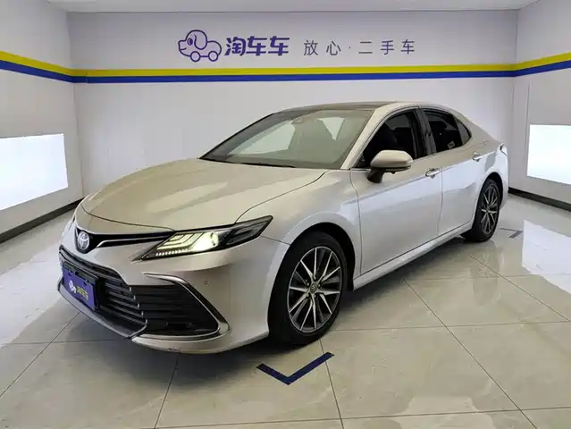 TOYOTA CAMRY 2021
