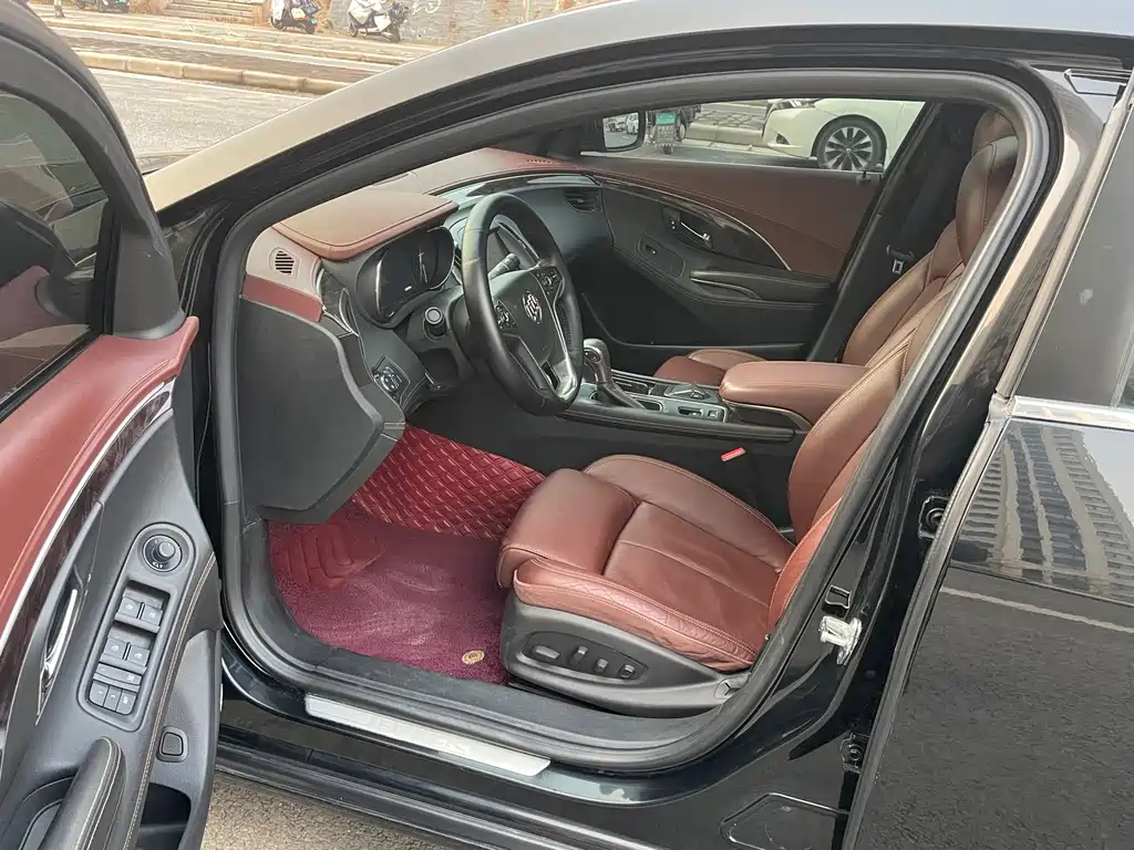 Buick LaCrosse — миниатюра 4