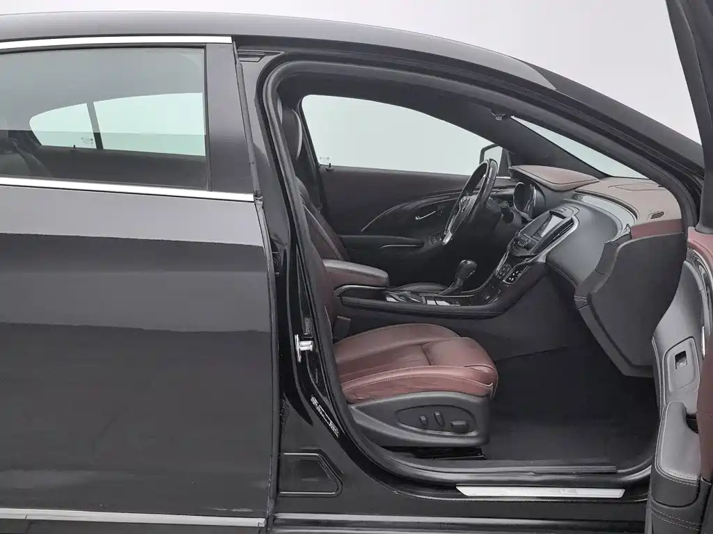 Buick LaCrosse — миниатюра 23