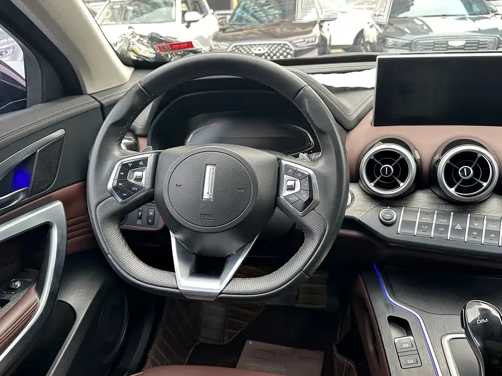 WEI PAI WEI BRAND VV7