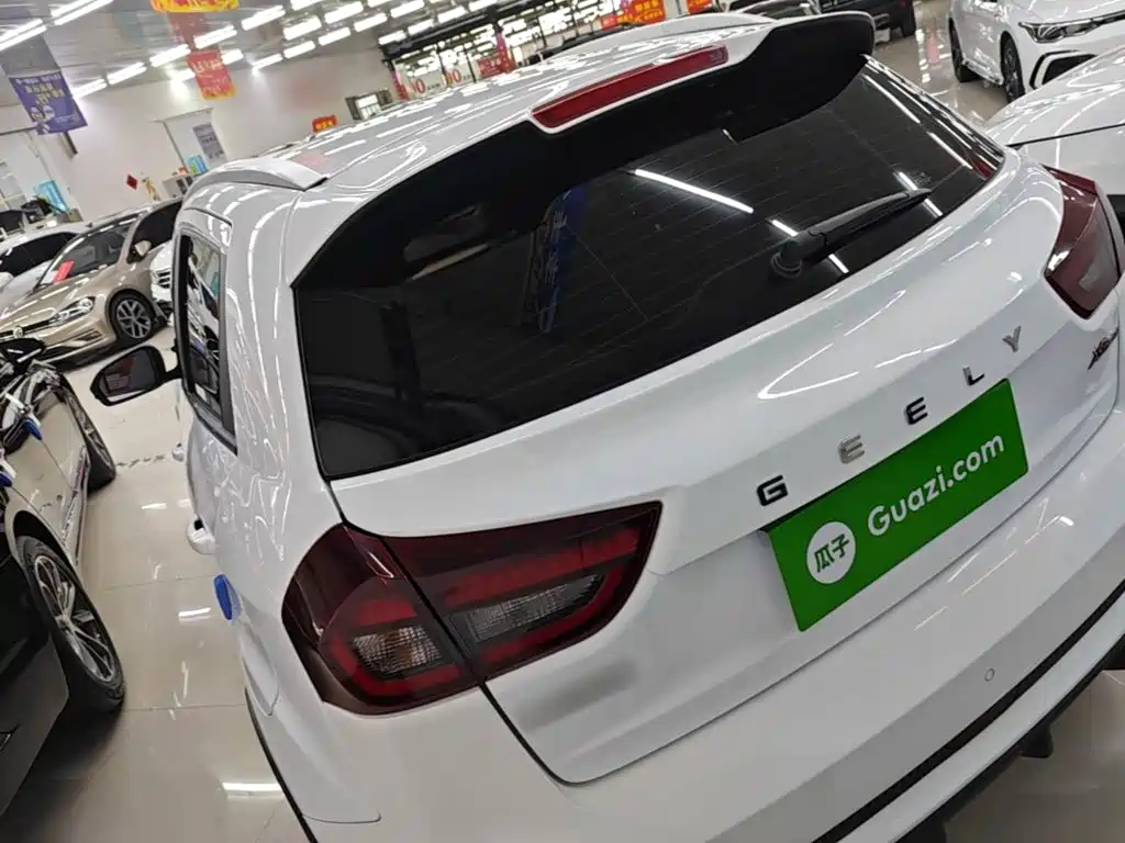 Geely Vision X3 — миниатюра 5