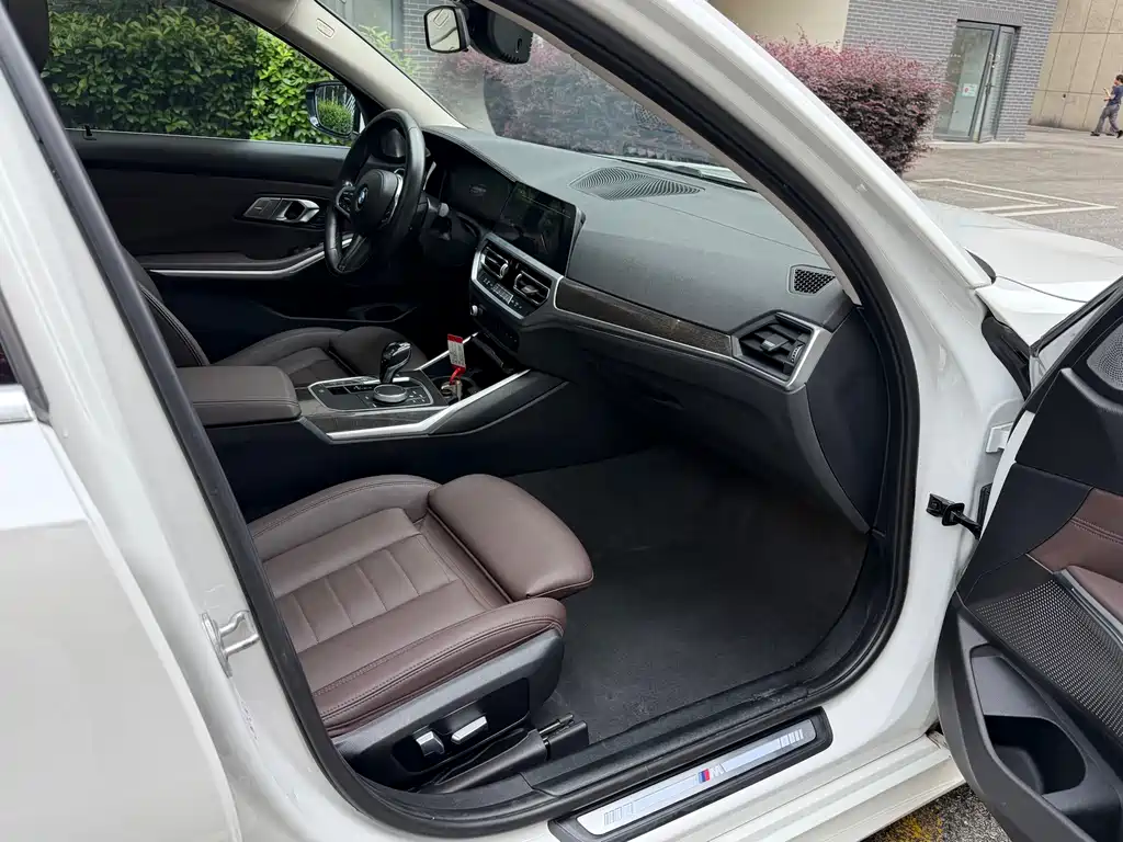 BMW 3 Series 3 2020 325Li