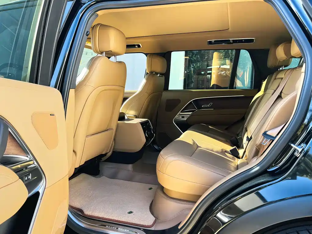 Land Rover Range Rover — миниатюра 8