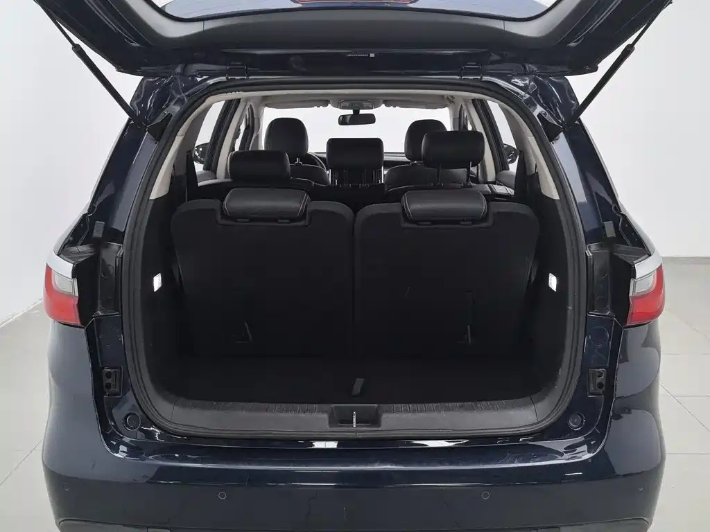 BYD MAX — миниатюра 16