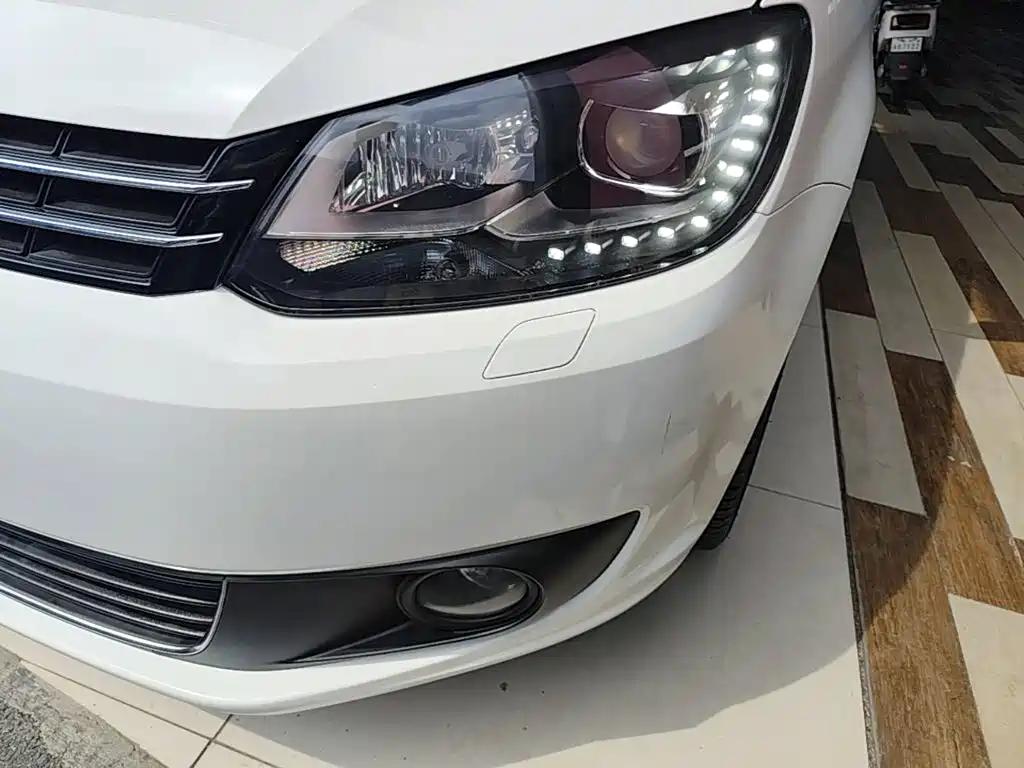 Volkswagen Touran — миниатюра 24