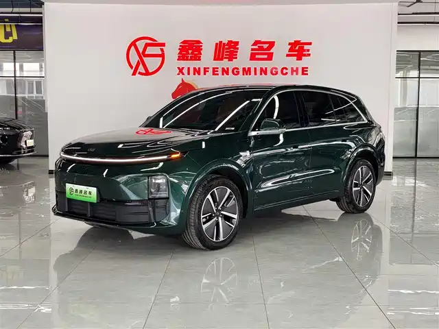 Li Auto IDEAL L6 2025