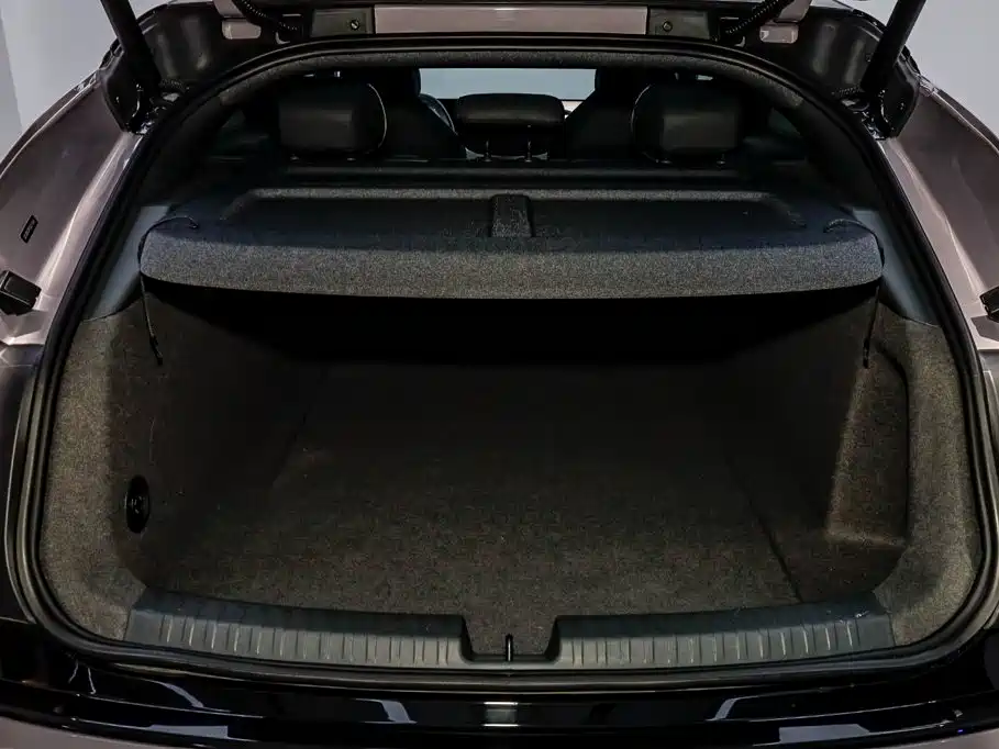 Ауди Ауди. Audi E5 Sportback — миниатюра 6