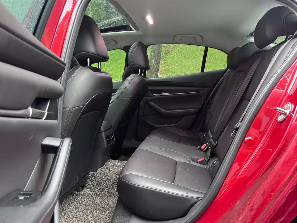 Mazda Mazda3 3 2020 1.5L AT