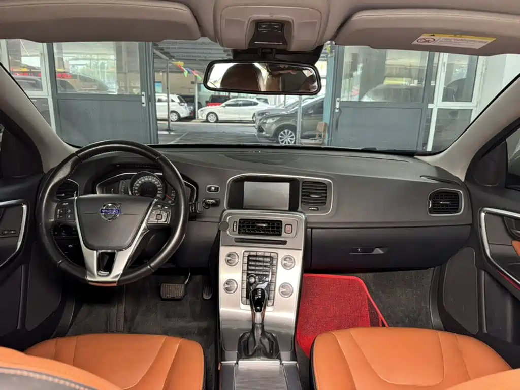 Volvo S60 — миниатюра 7