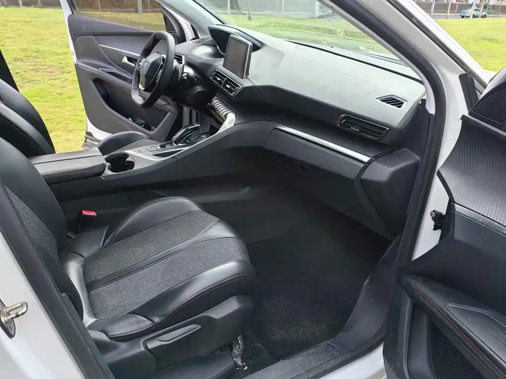Peugeot 4008 — миниатюра 8