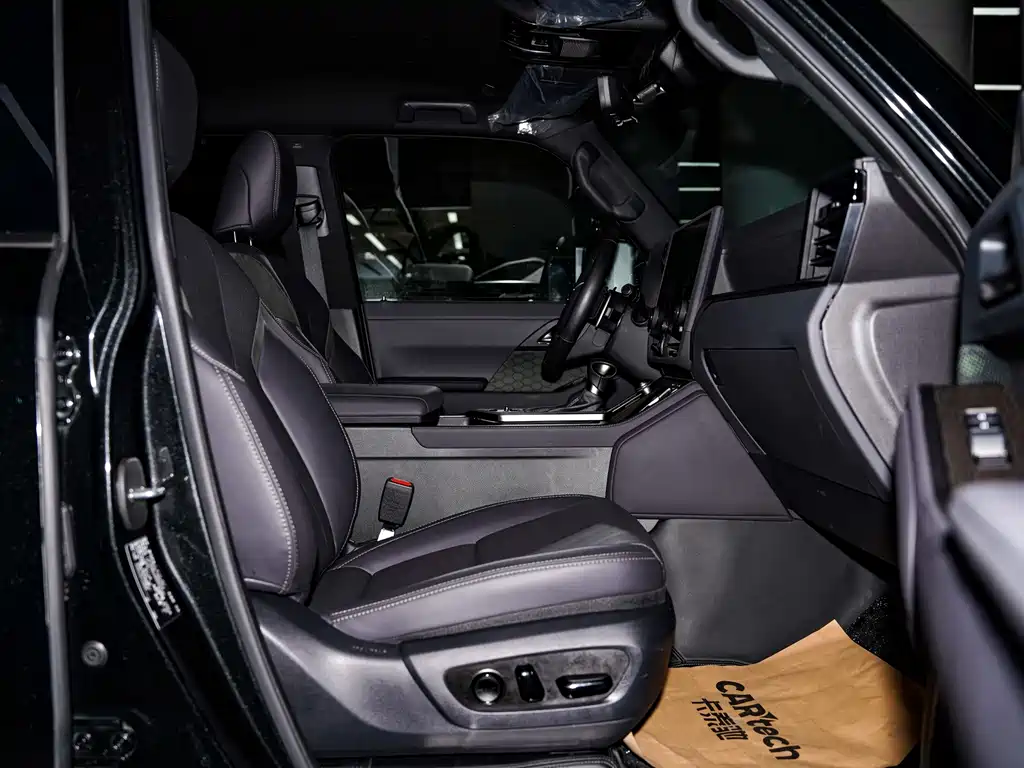 Lexus GX — миниатюра 13