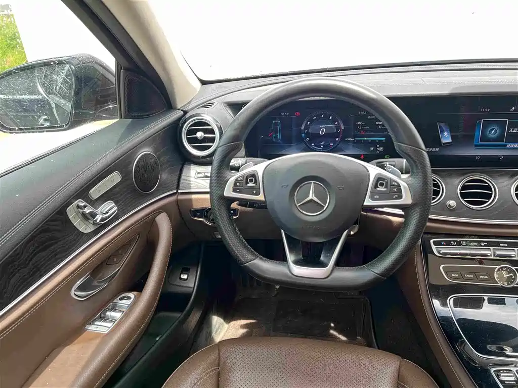 Mercedes-Benz E-Class E 2016 E 300 L Sport Fashion