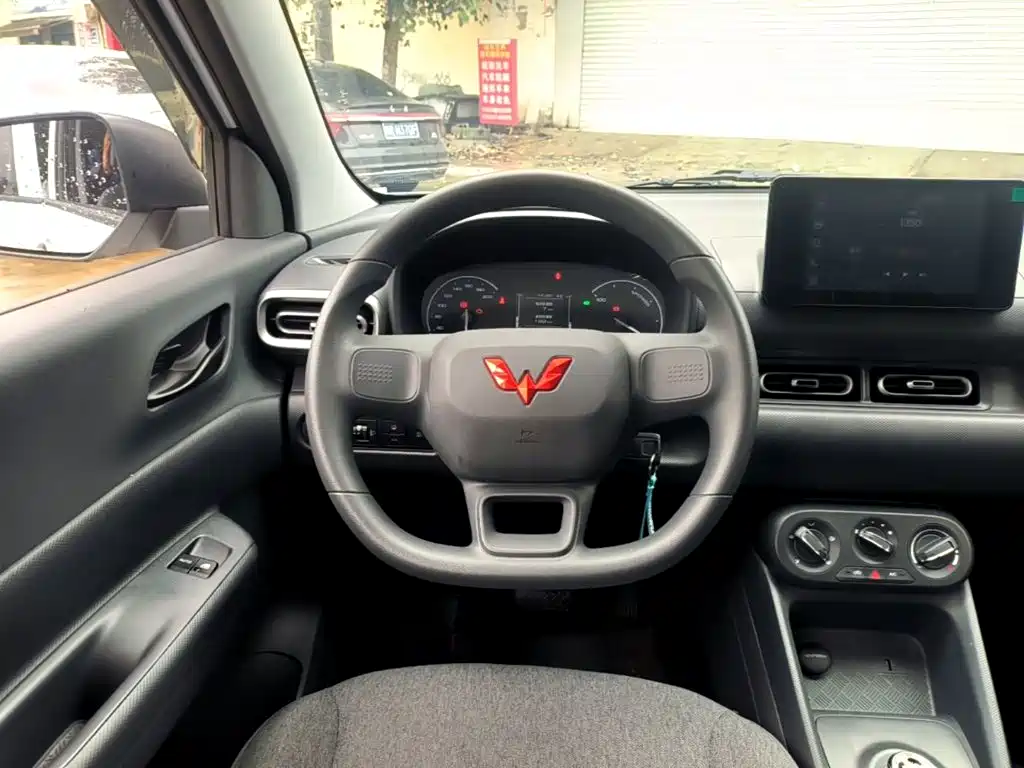 Wuling Hongguang EV — миниатюра 11