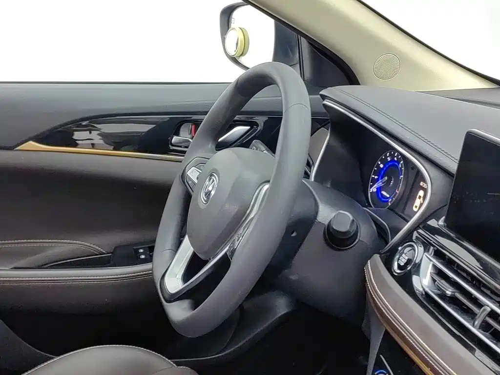 Changan Eado DT — миниатюра 22