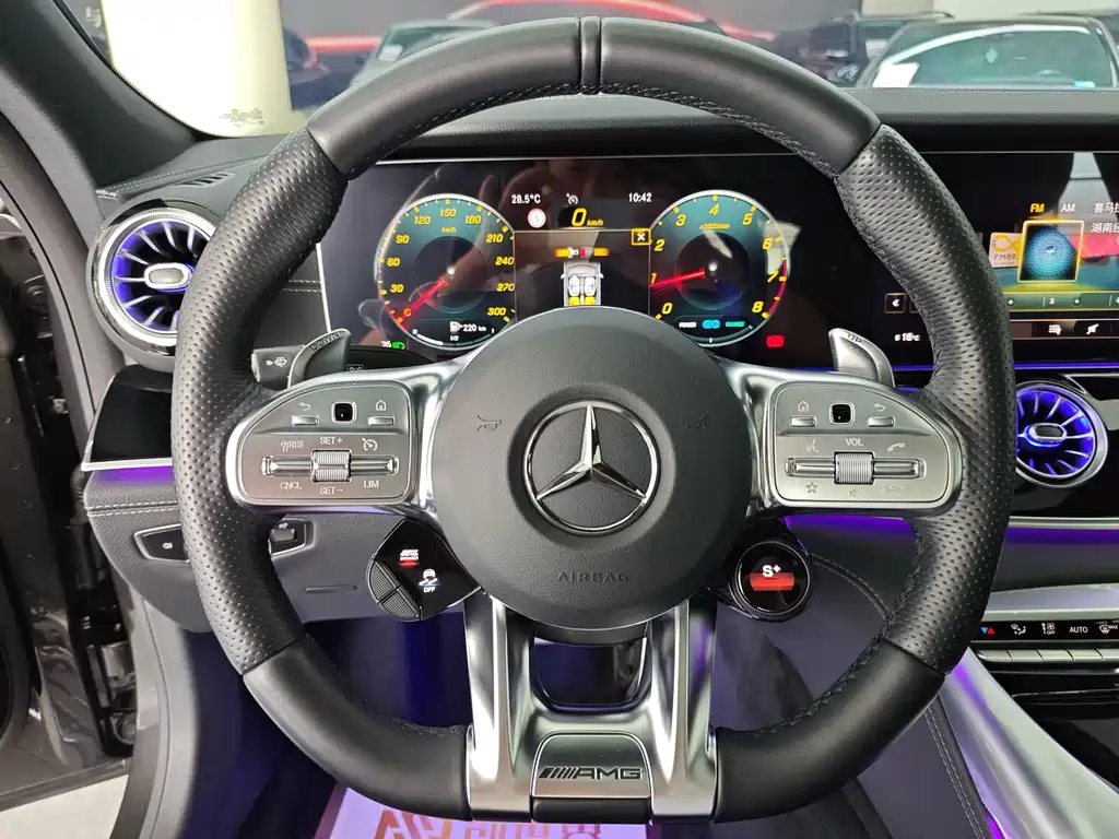Mercedes-Benz AMG GT — миниатюра 10