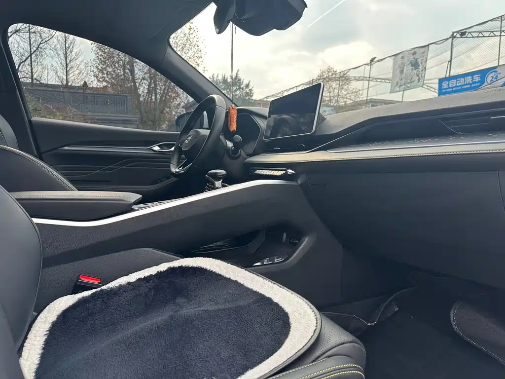 GEELY AUTOMOBILE XINGRUI