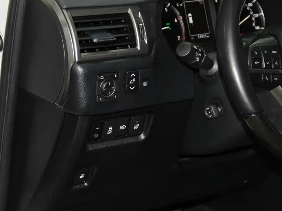 Lexus GX 2022 — фото 19