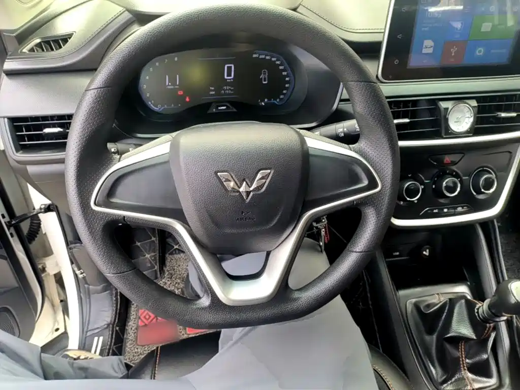 Wuling Hongguang S3 — миниатюра 10