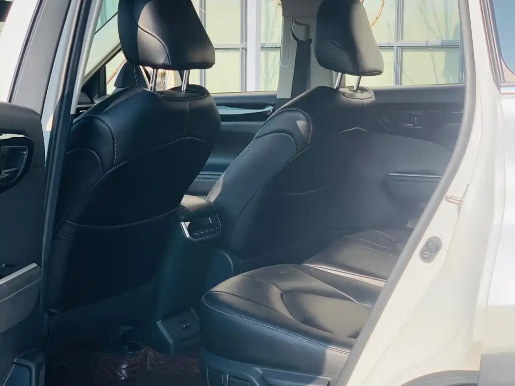 Toyota Highlander — миниатюра 17