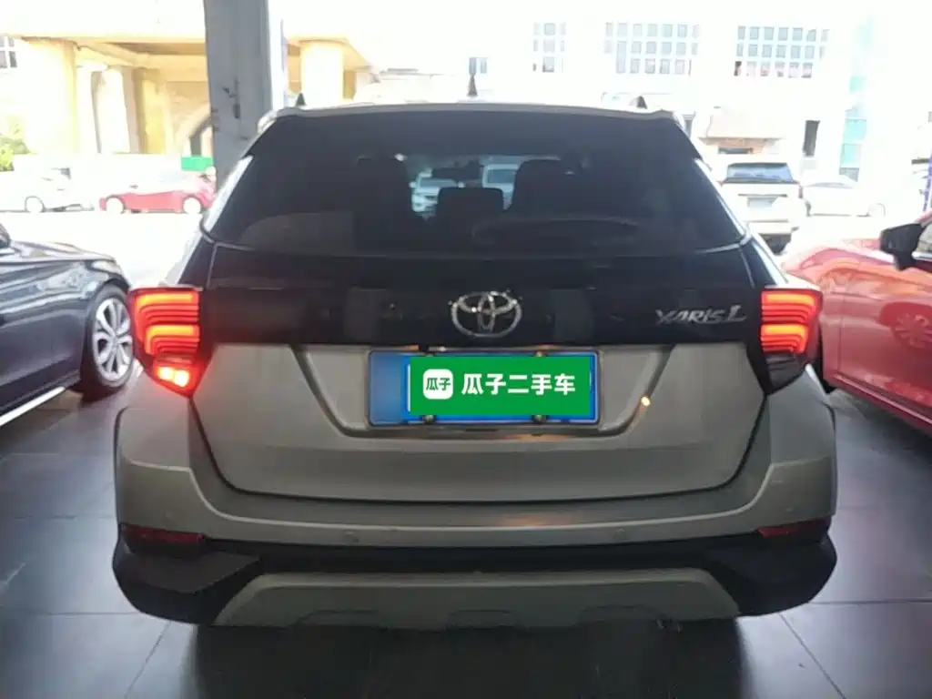 Toyota Yaris L — миниатюра 6