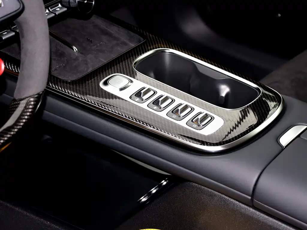 XIAOMI CAR XIAOMI SU7 ULTRA